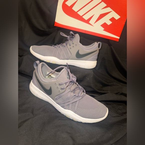 Nike Free TR 7 Shoes.  Dk Gray. Women’s Sz 10 - Picture 2 of 9